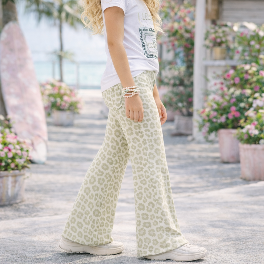 Lichtgroene panterprint flaredbroek voor meisjes