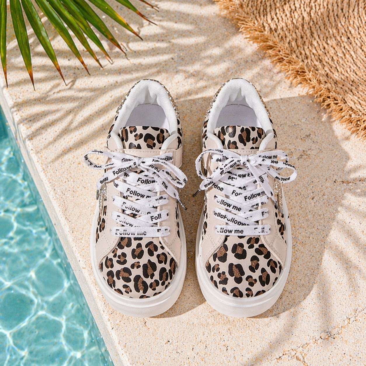 Sneaker panterprint en glitter